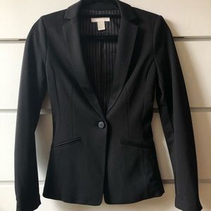 Fitted Black Blazer